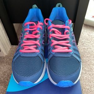 ASICS girls shoe